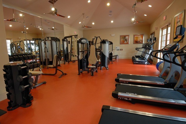 Fitness center apartment in the woodlands tx